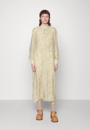 Résumé PHILINERS DRESS - Blusenkleid - humus