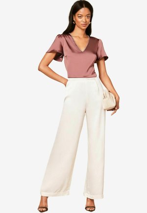 Lipsy V NECK DIAMANTE TRIM FLUTTER SLEEVE - REGULAR FIT - Bluse - pink