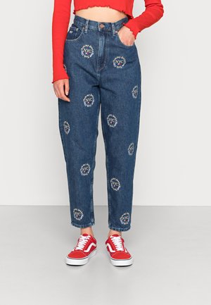 MOM UHR TAPERED - Jeans relaxed fit - denim medium