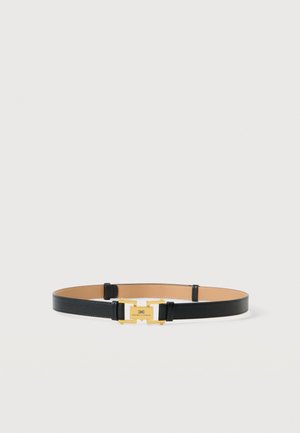 Ceinture en cuir noir avec boucle rectangulaire dorée affichant le logo "Elisabetta Franchi", posée à plat sur fond blanc.