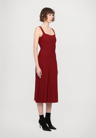 STAUD ELLISON DRESS - Freizeitkleid - roja
