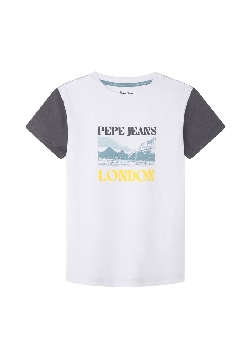 Camiseta de algodón blanca con mangas cortas grises. La parte frontal presenta el texto "PEPE JEANS LONDON" y un diseño gráfico en azul. Corte regular.