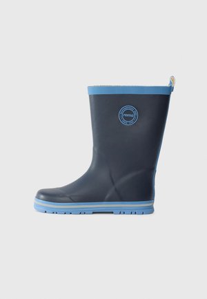Stivali da pioggia per bambini blu navy e azzurri con suola testurizzata e toppa con logo circolare sul gambale, su sfondo bianco.