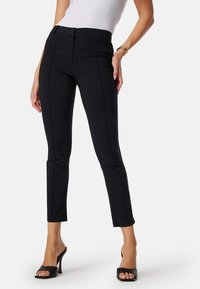 Pantaloni - black