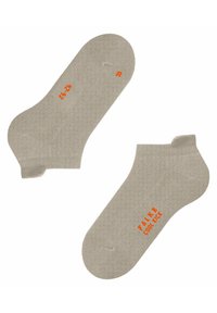 Beige, niedrig geschnittene Socken aus weichem Material. Mit verstärktem Fersen- und Zehenbereich, sowie orangefarbenem Text "FALKE COOL KICK" und Größenmarkierungen.