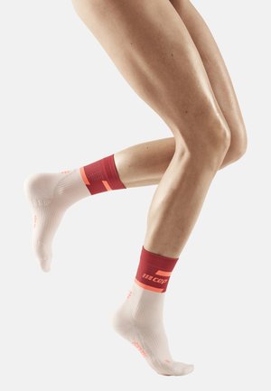 THE RUN COMPRESSION SOCKS MID CUT WOMEN - MADE IN GERMANY - Sportsocken - red off white