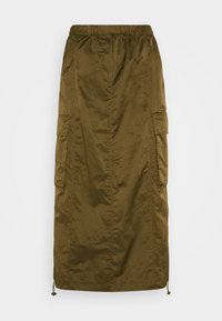 Jupe longue vert olive avec taille élastique, poches cargo latérales et cordons ajustables à l'ourlet.
