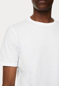 Marks & Spencer 3 PACK CREW NECK - T-shirts basic - white