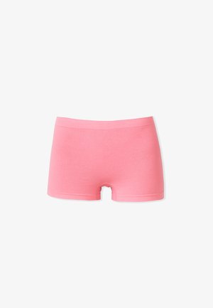 Boyshorts rosa in cotone con una texture liscia, fascia elastica in vita e un taglio classico con una piccola apertura sul fondo.