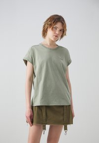 Pepe Jeans EDITH - T-shirts - green