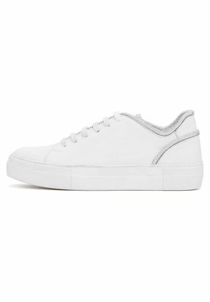 Baskets basses - white