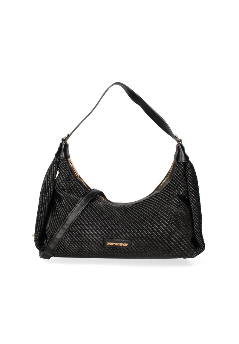 Borsa a tracolla nera intrecciata in materiale testurizzato, con una forma curva, dettagli in metallo dorato e una tracolla corta per il trasporto.