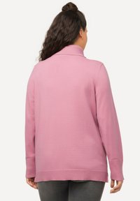Ulla Popken ROLLKRAGEN BÜNDCHEN - Maglione - raspberry