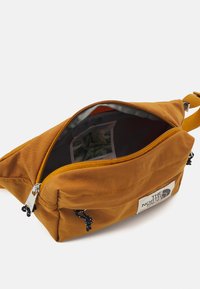 The North Face BERKELEY LUMBAR UNISEX - Övtáska - timber tan