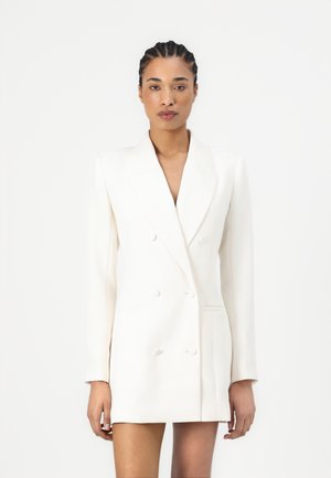 Good American LUXE SUITING EXEC DRESS - Robe de soirée - cloud white