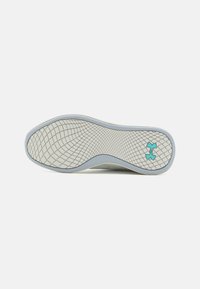 Under Armour CHARGED AURORA 2 - Treningssko - white/white clay/radial turquoise