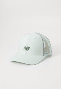 Casquette de baseball vert clair avec une visière incurvée, un dos en maille et un logo brodé vert foncé à l'avant. Sangle réglable à l'arrière.