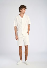 Lindbergh Camicia - pearl white