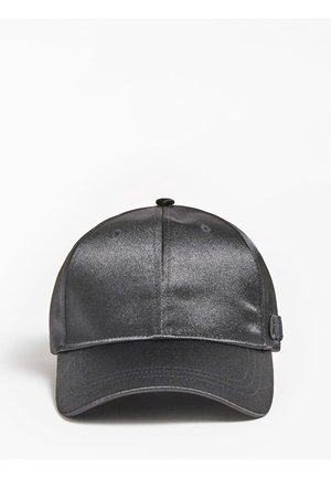 Schwarze Satin-Baseballkappe mit gebogenem Schirm und genähten Paneelen, von vorne vor weißem Hintergrund gezeigt.