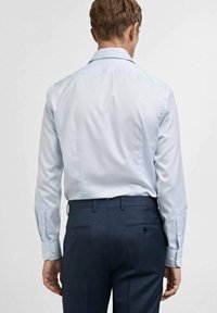 Mango Zakelijk overhemd - light blue