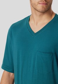 Schiesser V-AUSSCHNITT - COMFORT ESSENTIALS SET - Nachtwäsche Set - jeansblau