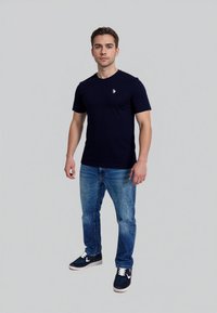 Thumbnail Image 2