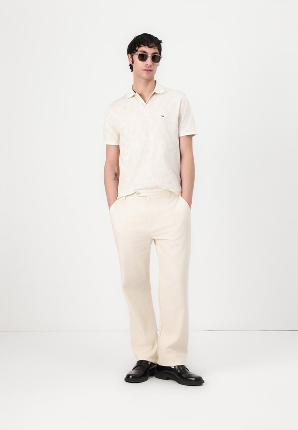 LEAF - Polo shirt - ivory petal2