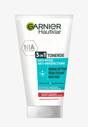 Garnier Hautklar 3-in-1-Tonmaske mit Niacinamid zur Bekämpfung von Hautunreinheiten, zur Reinigung, zum Peeling und als Maske für fettige und Mischhaut.