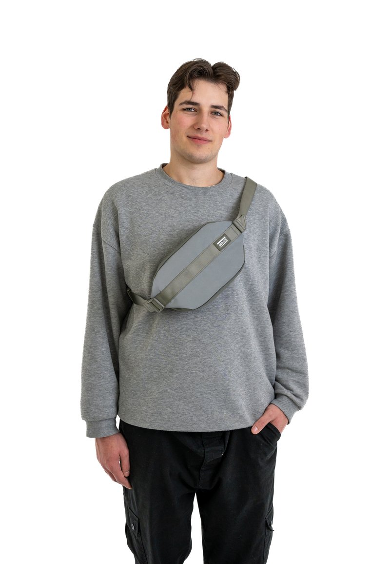 OAK25 CARRY ALL SLING - Marsupio - salbeigrün