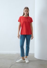 Anna Field T-shirt imprimé - red