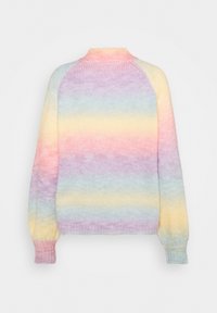 Gebreide trui met een pastelverloop van roze, blauw, geel en lila strepen. Ronde halslijn met ribgebreide mouwen en onderzoom.