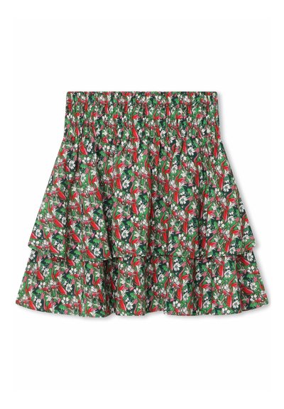 Φλοράλ φούστα σε στυλ tiered με ελαστική μέση. Διαθέτει πράσινο φόντο με κόκκινα λουλούδια και λευκές λεπτομέρειες. Ελαφρύ ύφασμα, casual σχεδίαση.