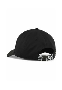 Sort baseball cap med buet skærm, justerbar rem med et sort og hvidt zigzag-mønster på bagsiden. I bomuldsmateriale, ustruktureret design.