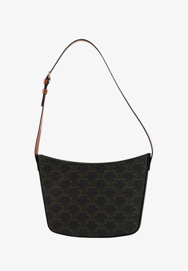 Sac à épaule marron foncé avec motif répétitif de croissant de lune beige et bandoulière réglable marron clair avec boucle.