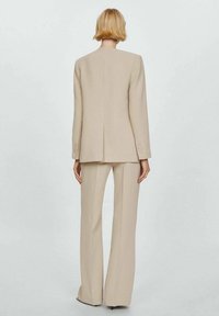 Mango Blazer - sand