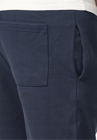 Unselected, navy