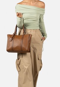 Burkely KEEN KEIRA - Handtas - cognac