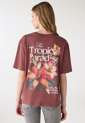 AMPIA CON STAMPA TROPICALE FLOREALE - T-shirt con stampa - mogano