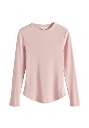 Helles rosa, geripptes Langarmshirt mit rundem Ausschnitt und leicht abgerundetem Saum, flach auf einem weißen Hintergrund präsentiert.