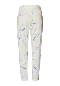 Lichte, witte pull-on broek met een aquarelpatroon in paars, blauw, groen en geel. Zachte stof met een elastische tailleband.