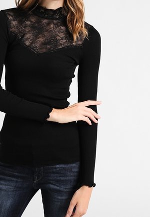 Long sleeved top - black