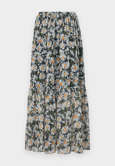 Maxi-Rock mit Blumenmuster, der einen dunklen Hintergrund mit weißen Gänseblümchen und orangen Zentren aufweist. Geraffte Taille und gestuftes Design mit transparenter Textur.