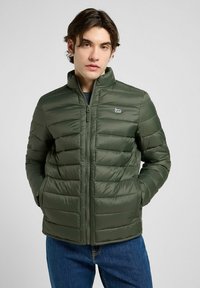 Lee PUFFER - REGULAR FIT - Vinterjacka - olive gray