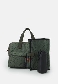 Kidzroom DIAPER BAG CARE KEYPIECE - Sac à langer - army