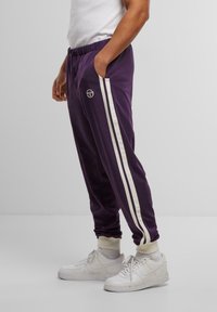 Sergio Tacchini NEW DAMARINDO JOGGING - Treningo apatinė dalis - blackberry cordial gardenia