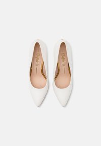 Buffalo JULIETTE - Saltos altos - white