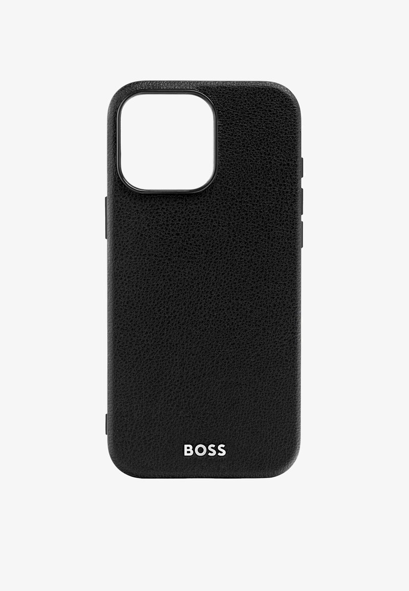 Čierny kožený obal na telefón s textúrovaným povrchom, zaoblenými rohmi a výrezom pre fotoaparát, s logom "BOSS" v bielej farbe.