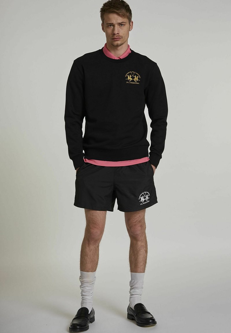 Herren Chino Shorts | La Martina CLINT Shorts black/schwarz - OT50676 Herren Chino Shorts | La Martina CLINT Shorts black/schwarz - OT50676