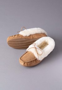 Lakeland Leather Moccasins - tan