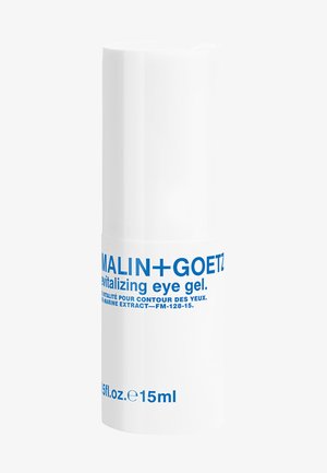 Weißer zylindrischer Kunststoffbehälter mit blauer Schrift. Das Etikett trägt die Aufschrift "MALIN+GOETZ revitalisierende Augencreme" und enthält Angaben zur Größe und zu den Inhaltsstoffen.